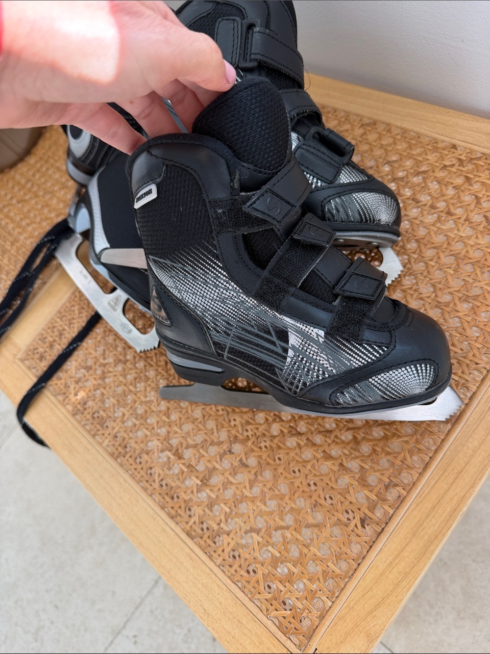 JACKSON Black and Silver Kids Ice Skates
